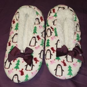 Slip on slippers fuzzy penguin and birds non slip